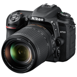 Nikon D7500 DSLR Camera with 18-140mm Lens